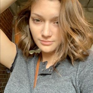 Meet your Posher, Christina